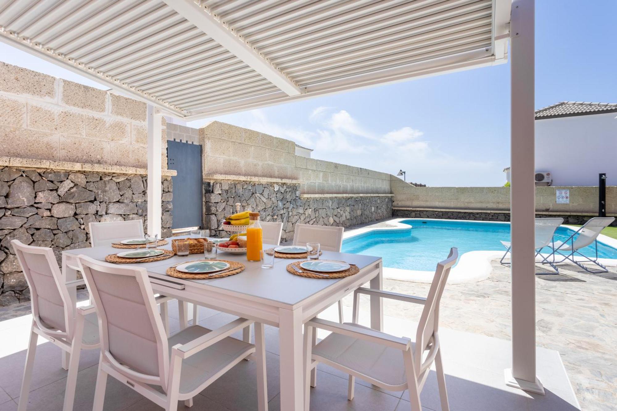 Villa Chloe Costa Adeje Tenerifesummervillas Giant Private Pool 11 Meters Long Exteriér fotografie