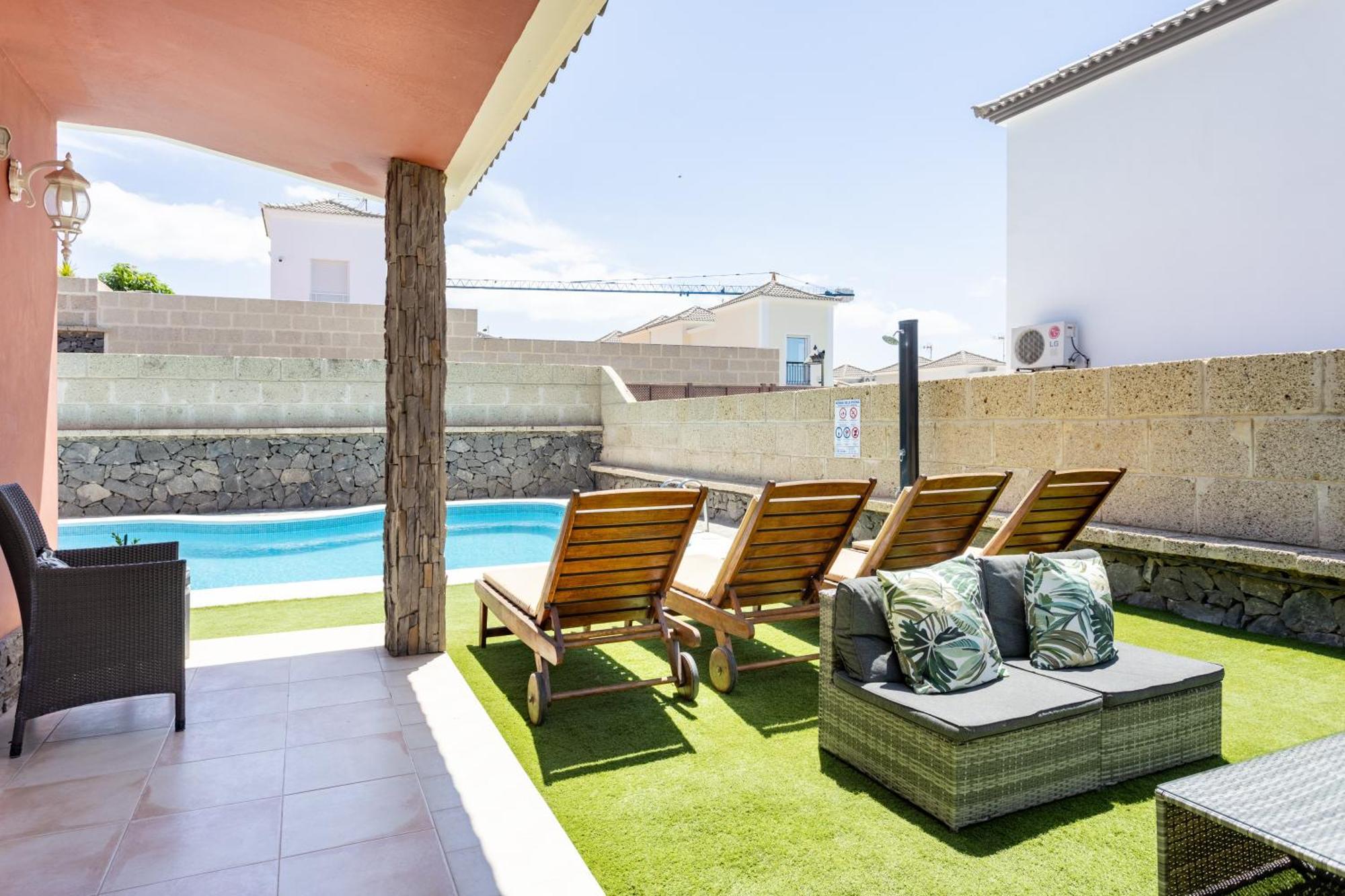 Villa Chloe Costa Adeje Tenerifesummervillas Giant Private Pool 11 Meters Long Exteriér fotografie